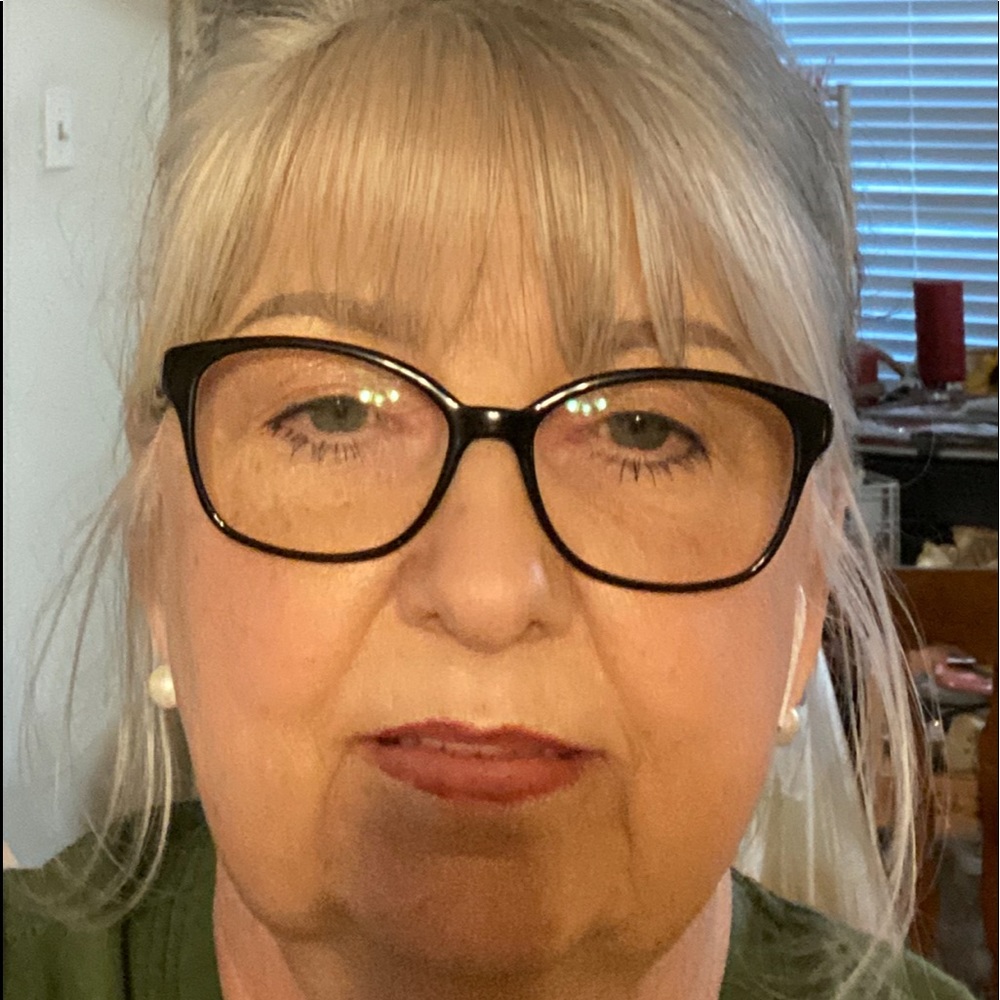 Meet your Posher, Brenda